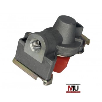 Сполучна головка M16x1,5 (червоний. З КЛАПАНОМ) PNEUMATICS PNHC006, PNHC006