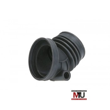 Патрубок воздушного радиатора THERMOTEC DCB061TT