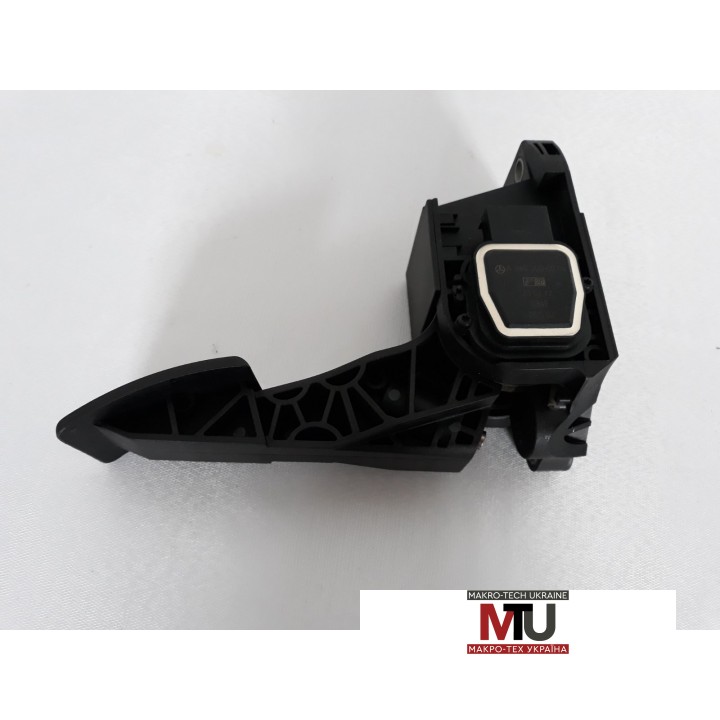 Педаль газа MERCEDES-BENZ A 960 300 00 04 / A9603000004